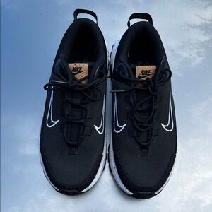 Nike Black and White Kids Sneakers